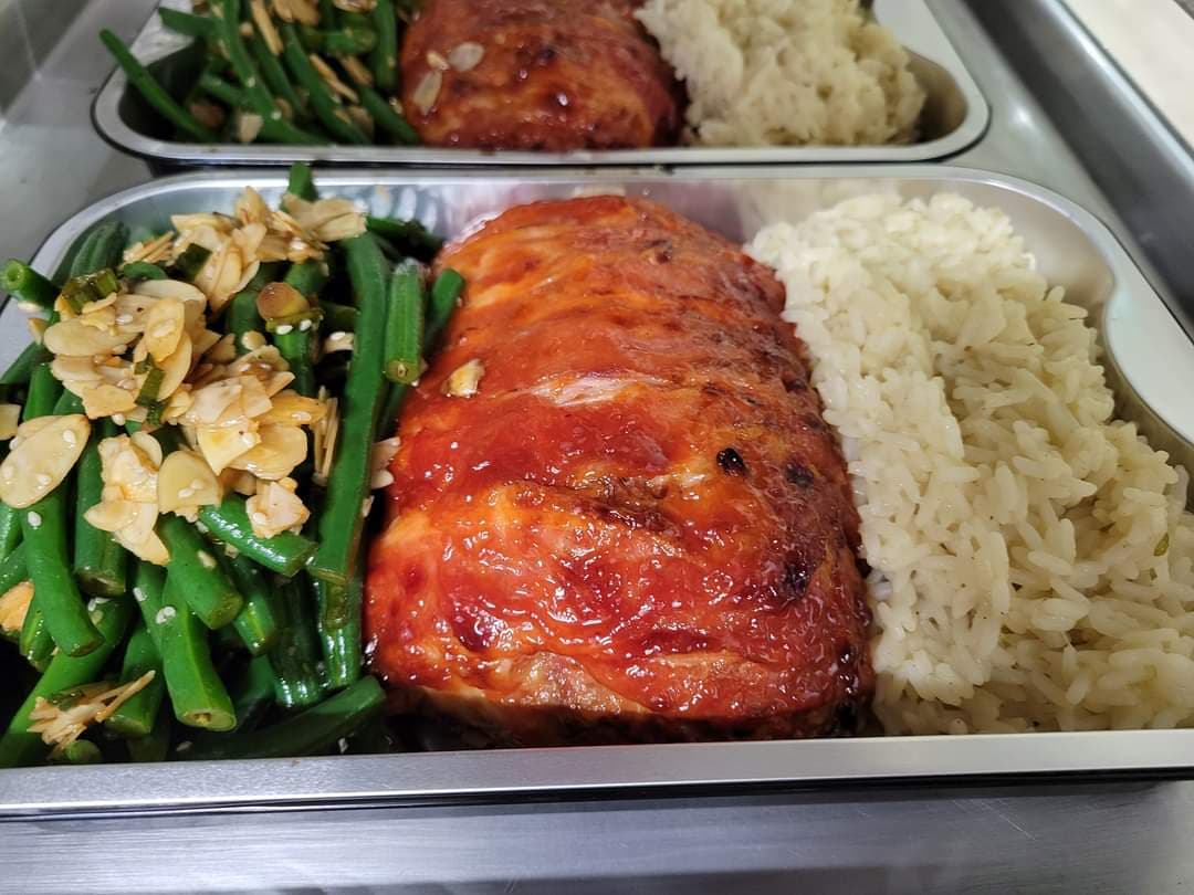 Pain de viande gourmand et accompagnements